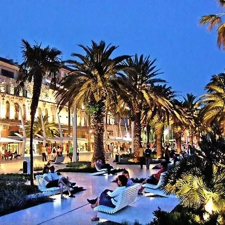 Apartment Stanic Ein Zuhause Fern Von Zu Hause Split